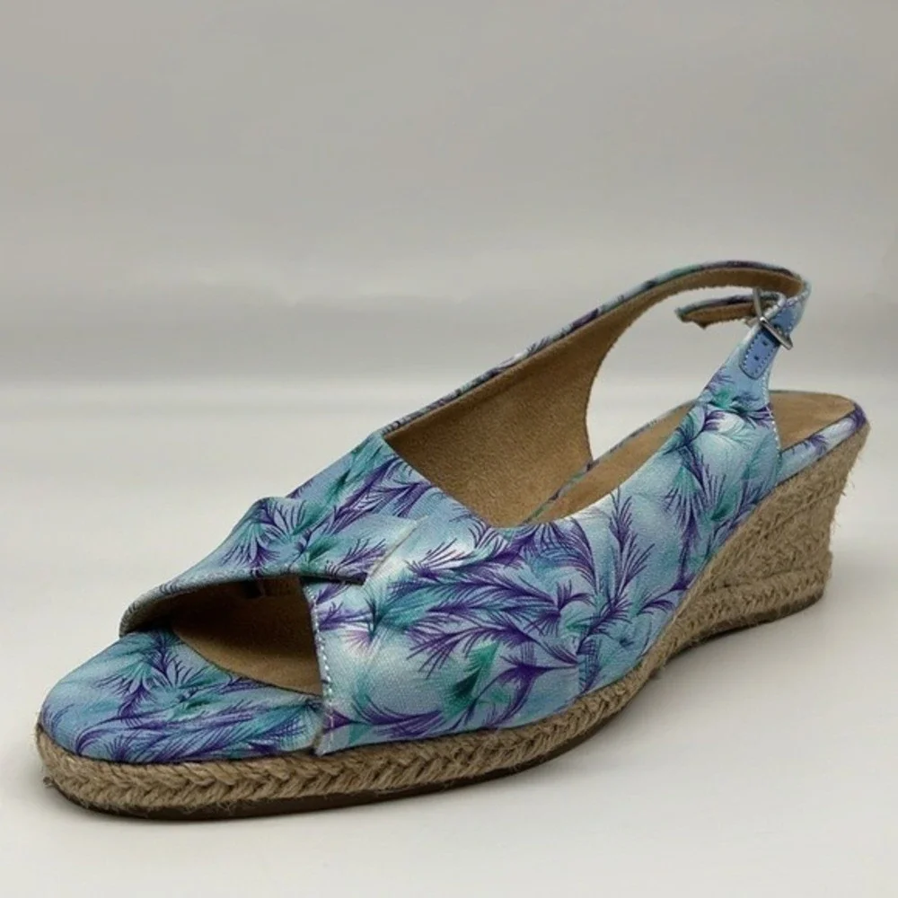 Easy Street‎ Devlin Espadrille Wedge Sandals Blue Purple Tropical Slingback 9.5